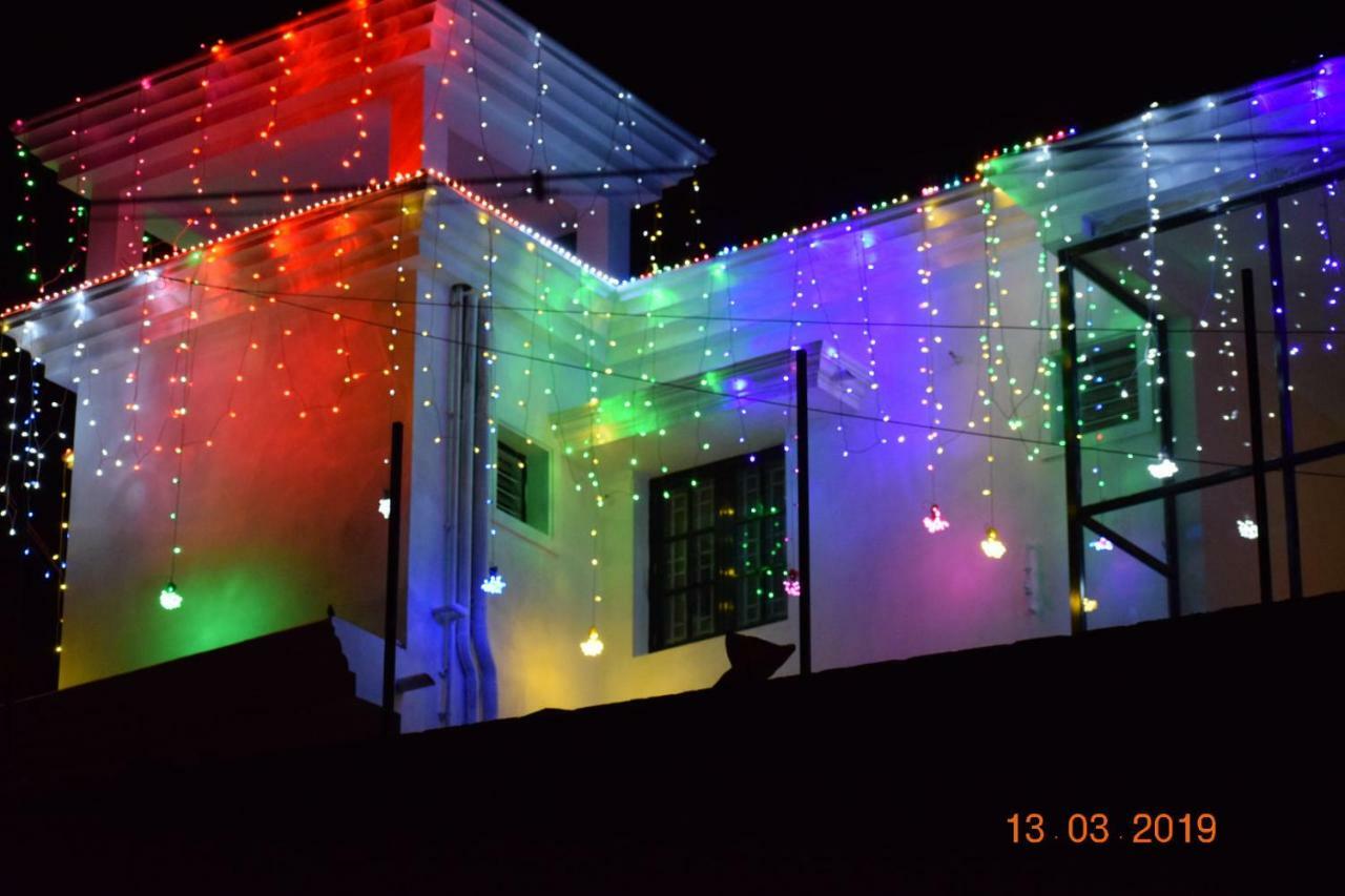 Adhithya Holidays 科代卡纳尔 外观 照片
