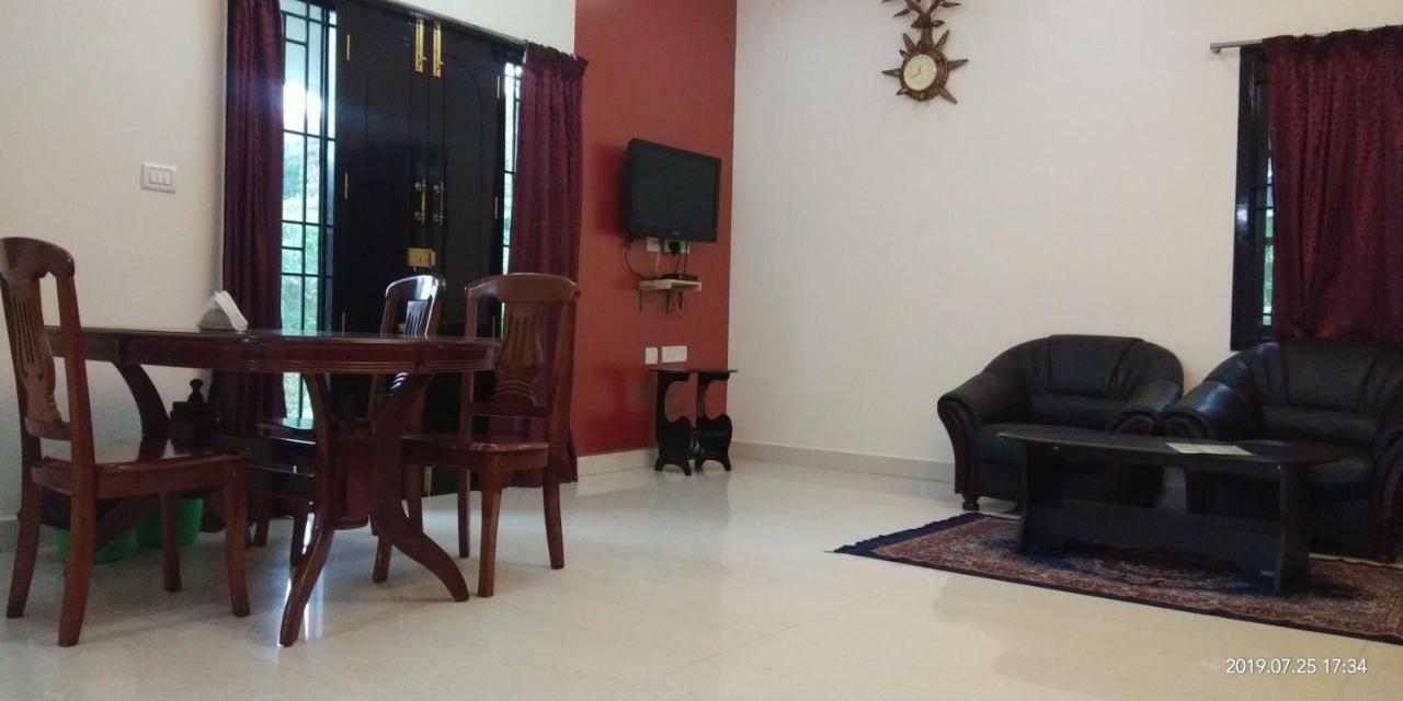 Adhithya Holidays 科代卡纳尔 外观 照片